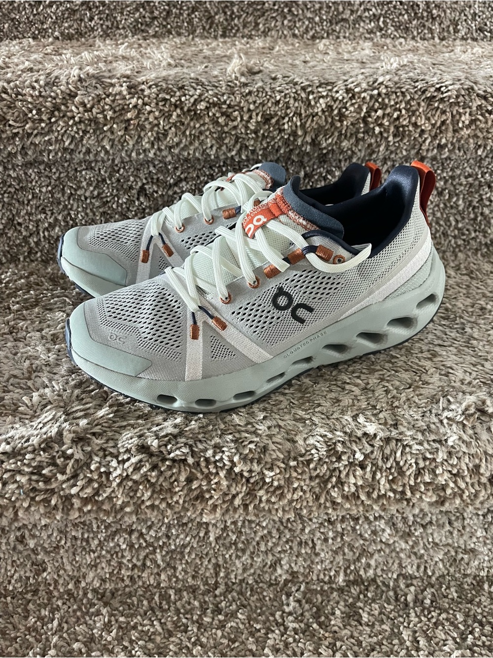 On cloudsurfer shoes